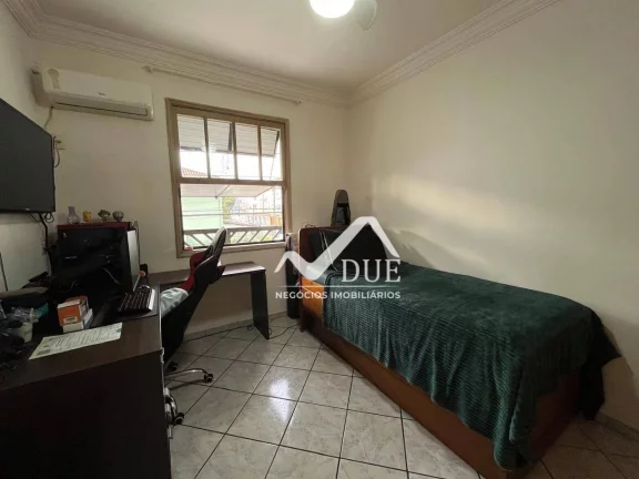 Imagem Apartamento com 2 dormitórios à venda, 84 m² por R$ 430.000 - Marapé - Santos/SP