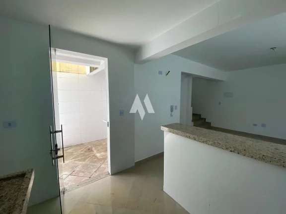 Imagem Casa Alta 2 dormitórios com 2 suítes e garagem - em Campo Grande, Santos/SP