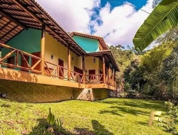 Imagem OPORTUNIDADE !!! CASA DE CAMPO EM CONDOMÍNIO FECHADO NO CENTRO DE DOMINGOS MARTINS.