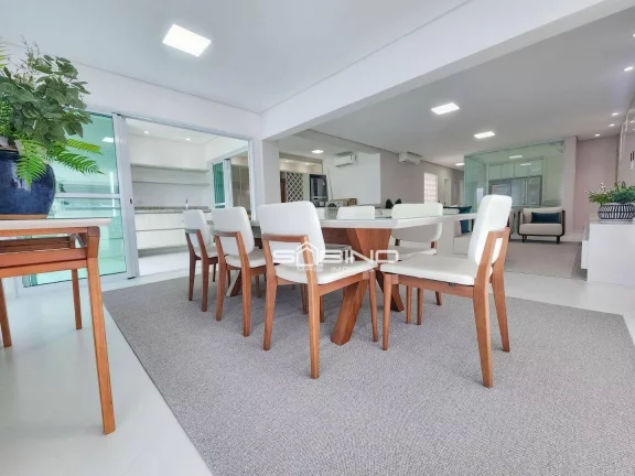 Imagem Cobertura à venda, com 4 Dormitórios 3 suítes 255m² em Riviera de São Lourenço - Bertioga SP