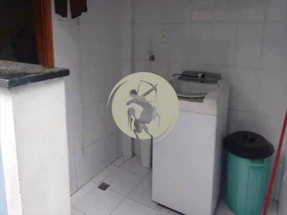 Imagem ÓTIMA DISTRIBUIÇÃO DORMITORIOS AMPLOS, SALA 3 AMBIENTES, 2 VAGAS DE GARAGENS, RUA TRANQUILA, PROX...