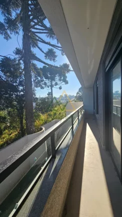 Imagem Sobrado em Condomínio à venda no Bairro Alto Curitiba PR