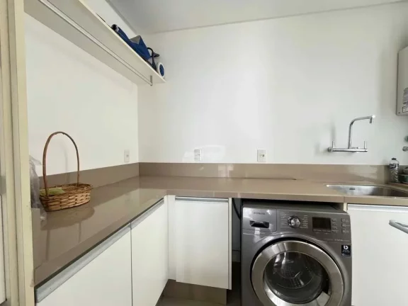 Imagem Apartamento vista mar com 3 dormitórios 2 suítes e 2 vagas em Piçarras SC