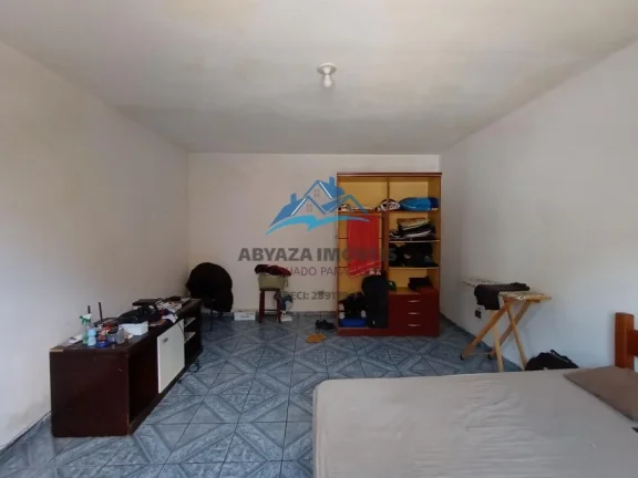 Imagem Sobrado à Venda na Vila Menk em Carapicuíba