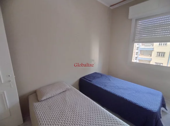 Imagem Apartamento com 3 dormitórios a uma quadra da praia do Boqueirão em Santos R$ 790.000,00