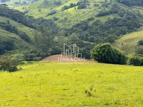 Imagem OPORTUNIDADE ÚNICA: TERRENO DE 94 MIL M² NA ENCANTADORA CIDADE DE MUNHOZ
