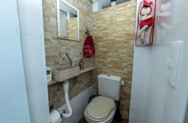 Imagem Casa 04 Quartos, sendo 3 suítes - Santa Amélia
