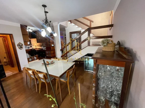 Imagem Casa Sobrado 3 quartos (1 suíte), 4 vagas, Jardim das Colinas - Sjc.