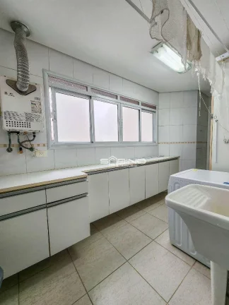 Imagem Apartamento Pé na Areia para locação anual, com 4 Dormitórios 162 m² em Riviera de São Lourenço - Bertioga S/P Litoral Norte. Localizado no módulo 8.