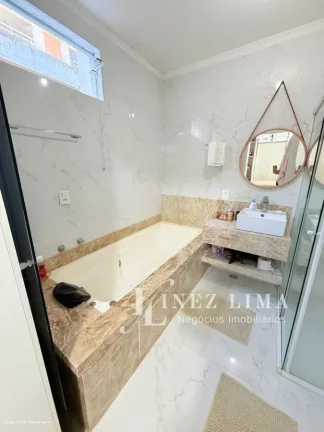 Imagem Casa Alto Padrão para Temporada em Porto Belo, pereque, 5 dormitórios, 4 suítes, 5 banheiros, 2 vagas