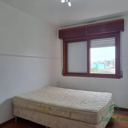 Imagem Apartamento de 2 dorm. c/ garagem, para aluguel, Centro, Pelotas/RS.