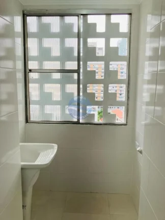 Imagem Apartamento a venda em Santos no Embaré frente o mar