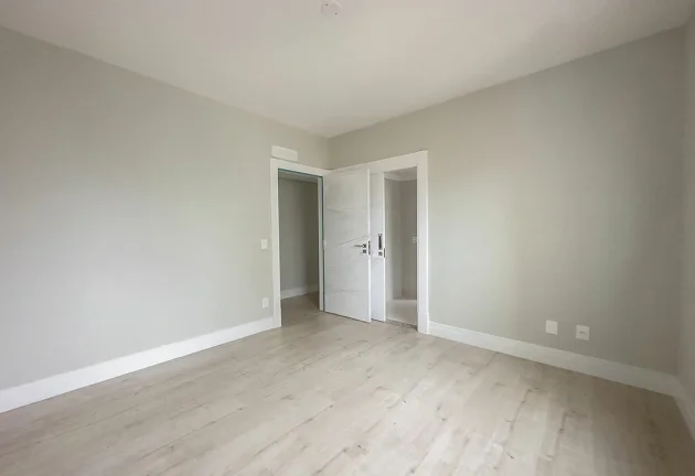 Imagem Apartamento com 3 dormitórios à venda sendo 3 suítes, 143.0 m² por - R$ 3.659.000,00 - Centro - Bal. Camboriú/SC