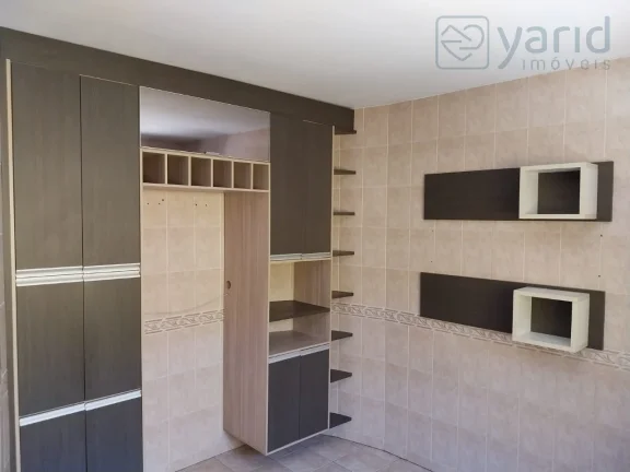 Imagem Imperdível: Casa à venda em Jundiaí-SP, Jardim Tamoio, 3 quartos, 1 suíte, 1 banheiro, 3 vagas, 190m².