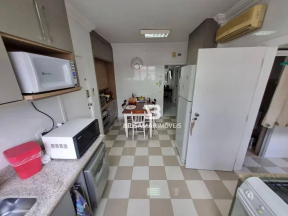 Imagem PITANGUEIRAS- NA SEGUNDA QUADRA DO MAR , MARAVILHOSA ÁREA DE LAZER , GARAGEM DEMARCADA NO PRÉDIO.