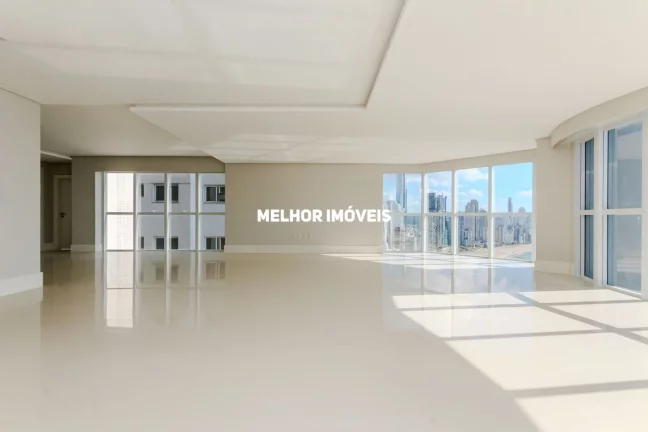 Imagem Apartamento Frente Mar com 04 suítes sendo 01 máster em Balneário Camboriú.