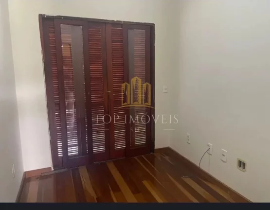 Imagem Magnifica casa cinco suítes lareira terreno de mil e quatrocentos m2 condominio fechado em Jambeiro