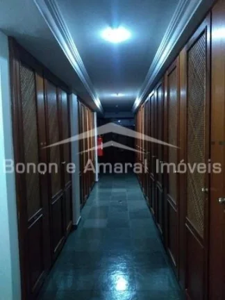 Imagem Localizado no bairro Centro, este apartamento oferece 120 m² de conforto e praticidade, com 2 quart...