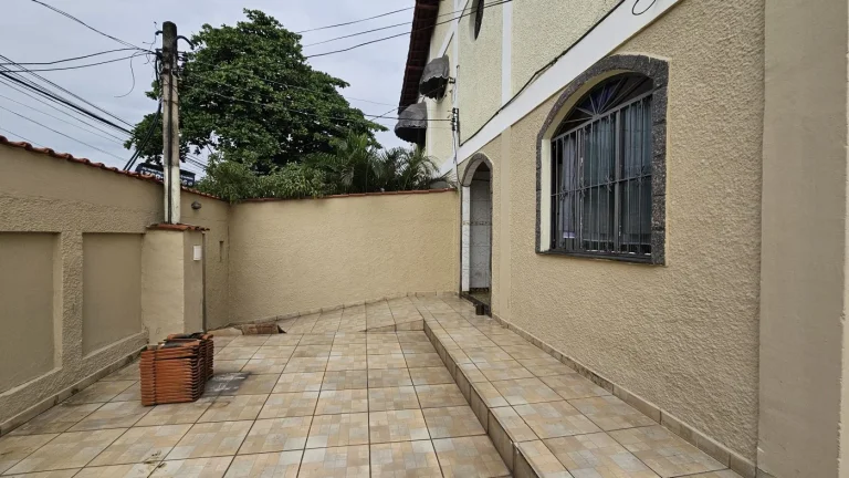 Imagem Casa para Venda em Rio de Janeiro, Senador Vasconcelos, 2 dormitórios, 2 banheiros, 2 vagas