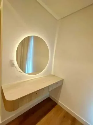 Imagem Apartamento vista mar mobiliado com 2 dormitórios sendo 1 suíte e 1 vaga de garagem na Brava