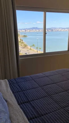Imagem Apartamento vista mar com 1 dormitório e 1 vaga, próximo ao Beiramar Shopping em Florianópolis/SC