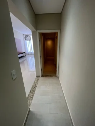 Imagem Casa térrea moderna com 3 suítes no Condomínio Lago da Serra em Araçoiaba da Serra