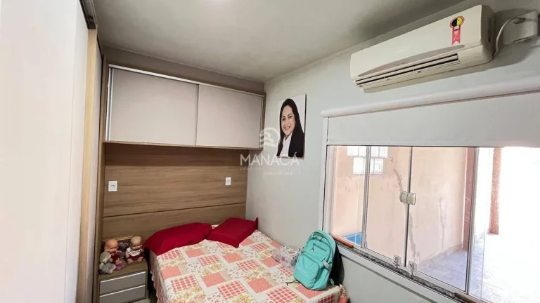 Imagem Casa 2 quartos, 2 garagens, fogão à lenha e churrasqueira, Quinta dos Açores