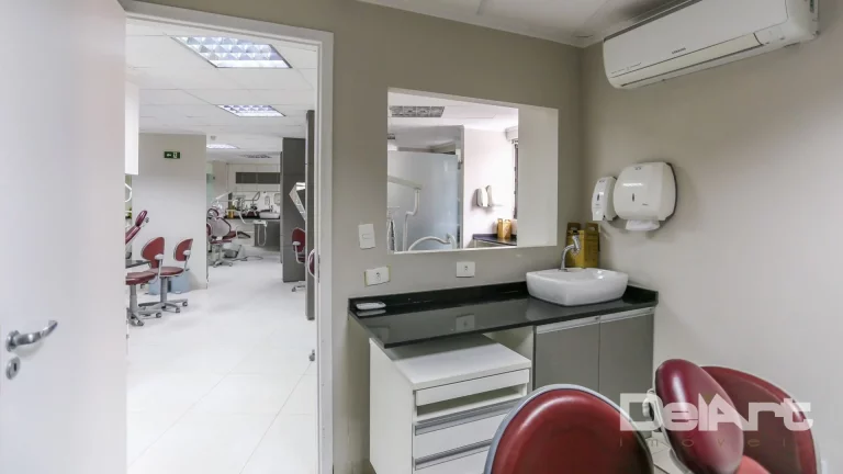 Imagem Sala/Conjunto Comercial Corporativo LOCADA - 182,61m2 + 02 vagas - Edifício Curitibano Prime Center - R$ 1.450.000,00 - Água Verde.