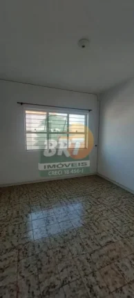 Imagem Casa para Venda em São Roque, Jardim Brasil, 2 dormitórios, 1 banheiro, 3 vagas