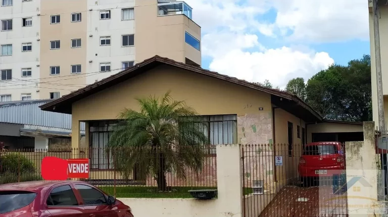 Imagem Casa para Venda em São José dos Pinhais, Três Marias, 4 dormitórios, 2 banheiros, 4 vagas