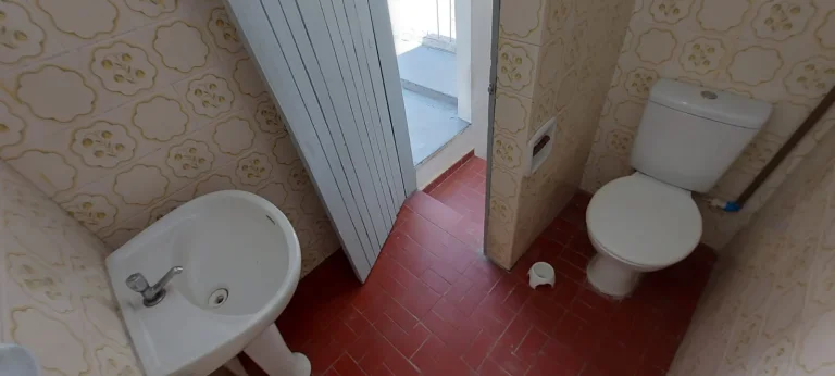 Imagem Casa à venda excelente oportunidade de negócio - Área útil 138 m2 com 2 dormitórios - 1 vaga - Vila