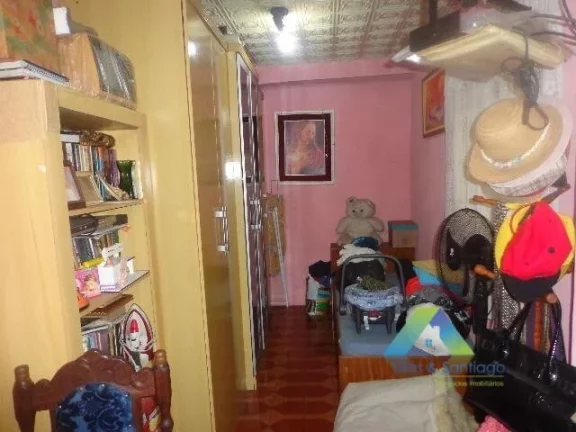 Imagem Linda casa com 3 dormitórios, 3 vagas, 3 banheiros área gourmet com fácil acesso a comércios e principais avenidas.