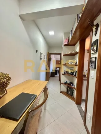 Imagem Apartamento Espaçoso com 1 Suíte + 2 Quartos no Bairro Atiradores, divisa com Anita Garibaldi. Loc...