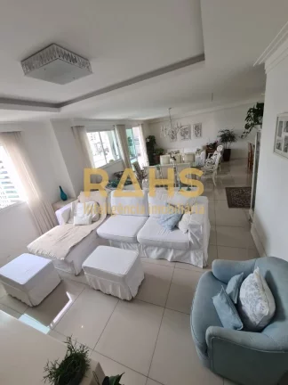 Imagem Apartamento em região Privilegiada, com sacada e vista livre para cidade. Possui 138m² de área pr...