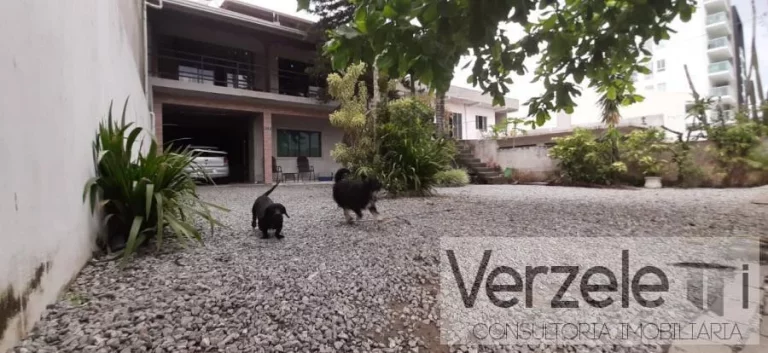 Imagem Casa / Sobrado para Venda em Camboriú / SC no bairro São Francisco de Assis