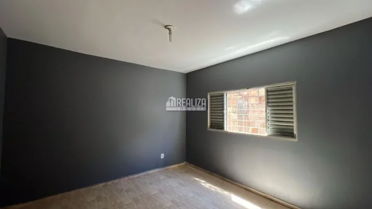 Imagem Casa à venda no bairro Jardim Elza Amuí I, em Uberaba. Ótima oportunidade!