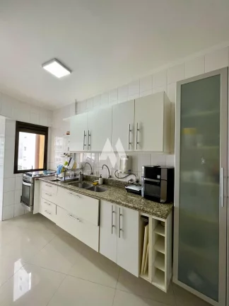 Imagem Apartamento com 3 Quartos à venda, 130m² - Ponta da Praia