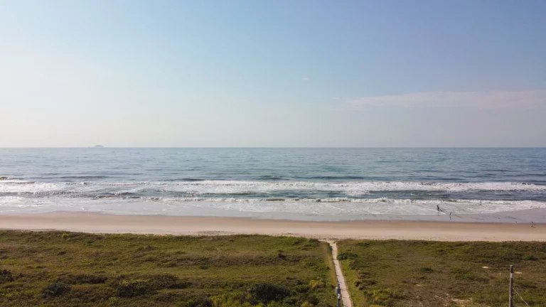 Imagem Excelente Apartamento Frente Mar em Matinhos