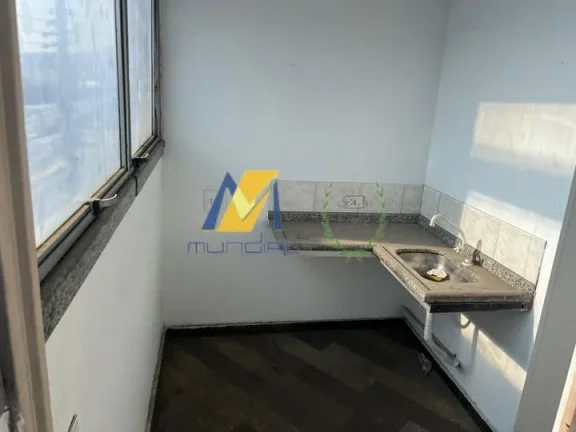 Imagem ???? "Parado você já tá... bora lucrar com esse galpão em Mauá!"