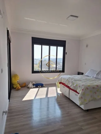 Imagem Casa Sobrado, 4 Dormitórios(sendo 1 suíte),367m², Condomínio Verana.