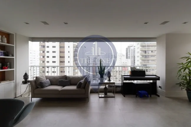 Imagem Apartamento de luxo em Moema, São Paulo-SP: 4 quartos, 3 suítes, 2 salas, 4 banheiros, 3 vagas de garagem, 181m².
