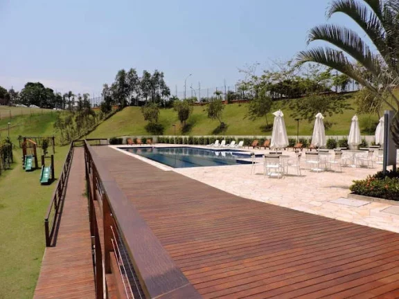 Imagem Cond. Alphaville Granja Vianna (Lote 7 / Quadra F) 549,59 m², alto e vista.