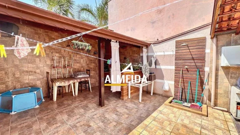 Imagem Casa com 2 dormitórios à venda, 121 m² por R$ 380.000,00 - Jardim Luciana - Santa Gertrudes/SP