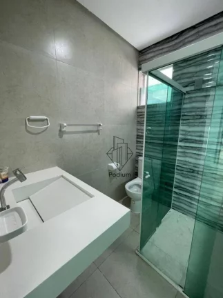 Imagem Casa Triplex em condomínio fechado no Portal do Sol - CA0058