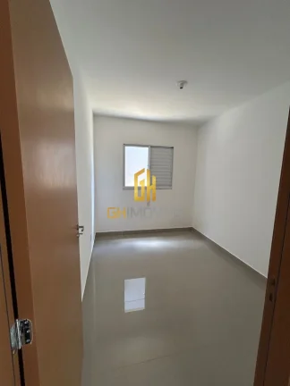 Imagem A casa possui 

3 quartos,
1 suíte,
2 quartos
Sala de estar, 
Sala de jantar, 
Banheiro, 
Cozinha
Q...