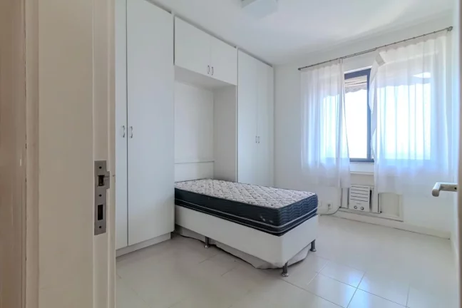 Imagem Apartamento para Venda em Rio de Janeiro, Barra da Tijuca, 3 dormitórios, 1 suíte, 3 banheiros, 2 vagas