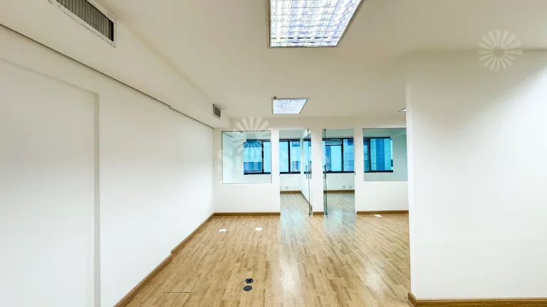 Imagem Sala Comercial para alugar com 91m² e 2 vagas - R$4.457,77 - Eagle Point - Alphaville Industrial - Barueri/SP