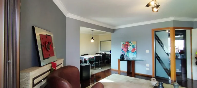 Imagem Apartamento 148 M², 3Q, 3 Suítes, 3 Salas, Hidro, 3 Banheiros, 3 Vagas, Lareira, Academia, Piscina, Churrasqueira, Quadra, Sauna, Salão de festas.