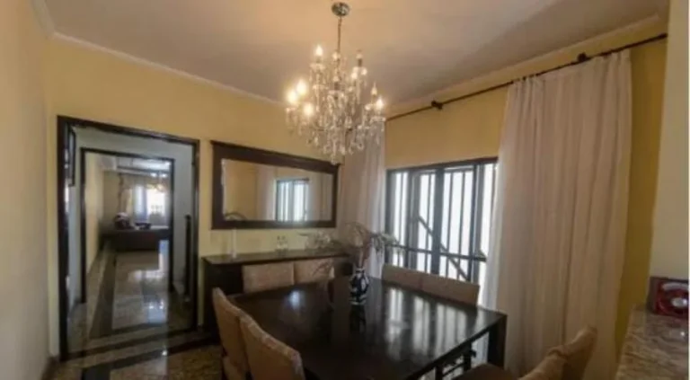 Imagem Sobrado para Venda por R$790.000,00 com 220m², 3 dormitórios, 1 suite e 5 vagas - Penha, São paulo / SP - Cód. BDI37397
