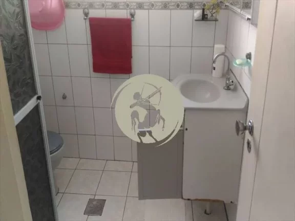 Imagem SEM ELEVADOR TERCEIRO ANDAR MAS COM GARAGEM DEMARCADA